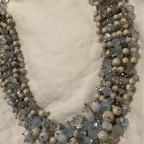 Beautiful, uniquely coloured, beaded collar necklace. - Picture 2 of 3